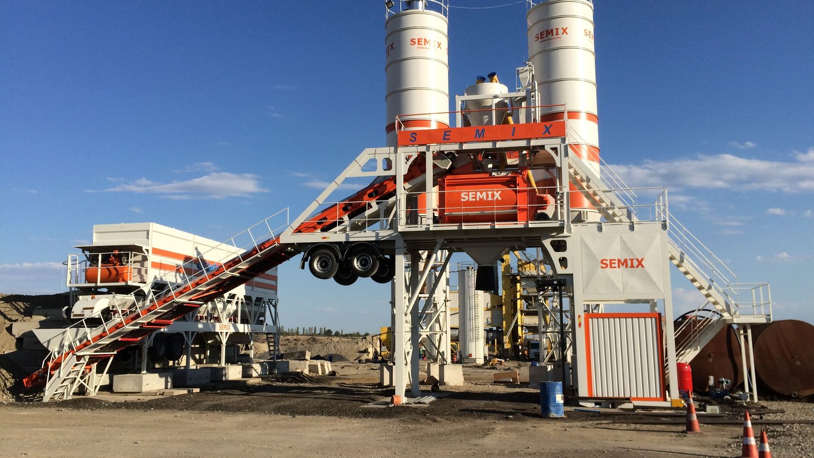 Semix | Maxi Mobile Concrete Batching Plant in Algeria!